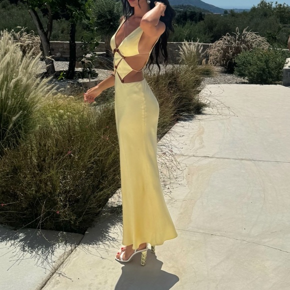 Elegant Yellow Evening Dress - Picture 2 of 2